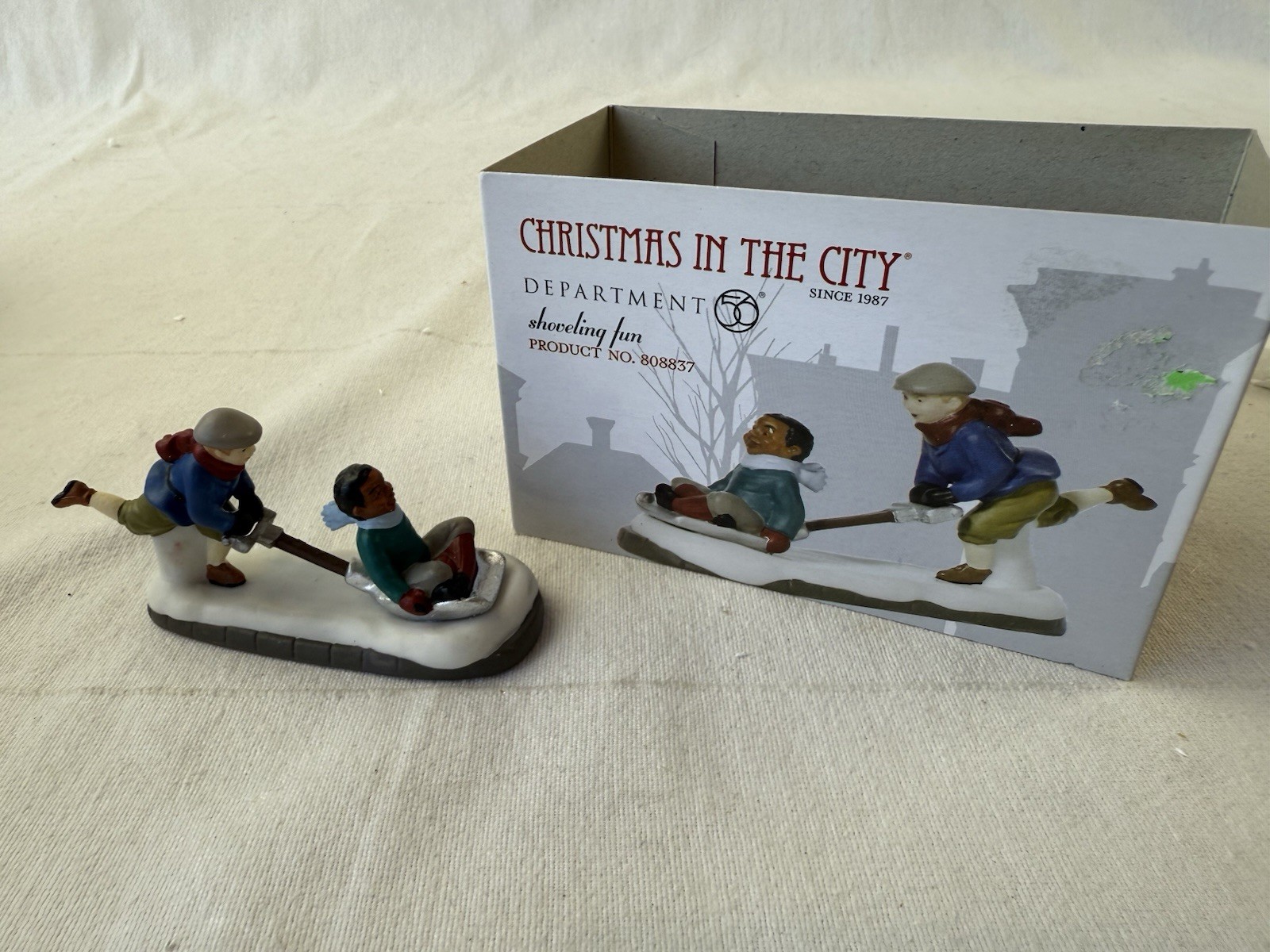 Department 56 Christmas in the City Shoveling Fun #808837 In Box retired