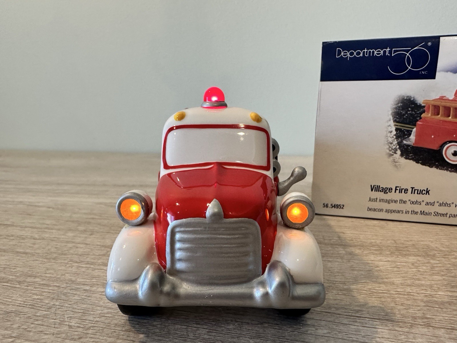 Department 56 Snow Village – Village Fire Truck Tested! 56.54952