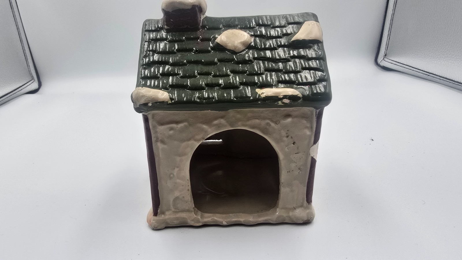 Vintage Christmas Village Bakery House Figurine Preowned B9