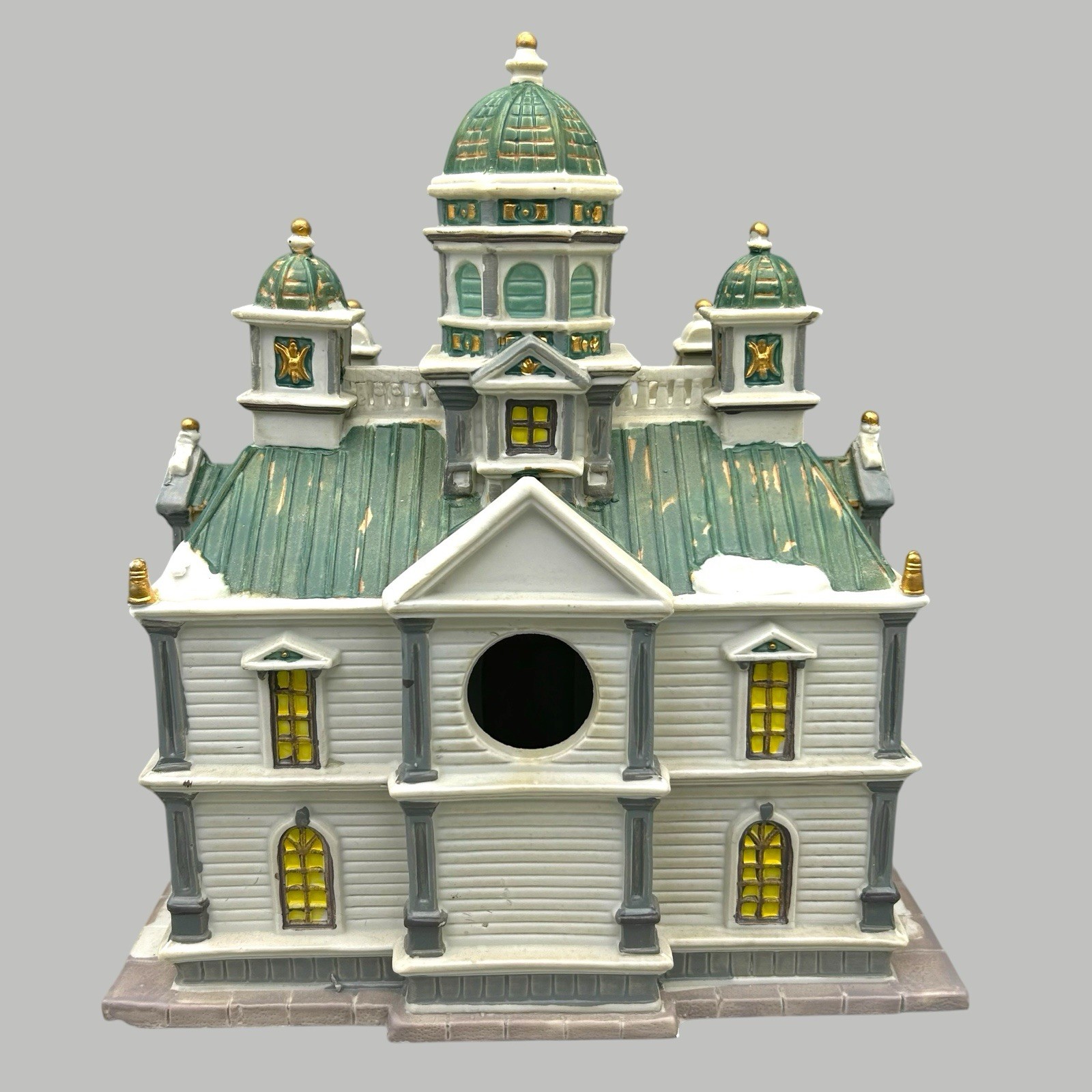 Lemax Village Collection Town Hall Porcelain 2004 Caddington Village Ships Quick