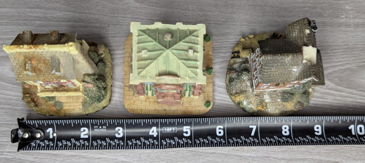 Vintage 1993 International Resourcing Services Inc Resin Mini Houses Lot of 6