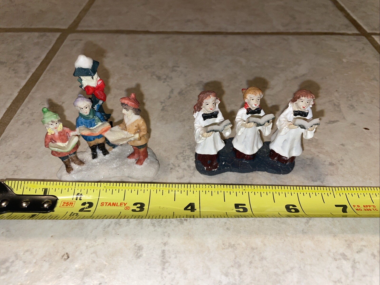 Christmas Village figurine Christmas Carolers Set Of 2