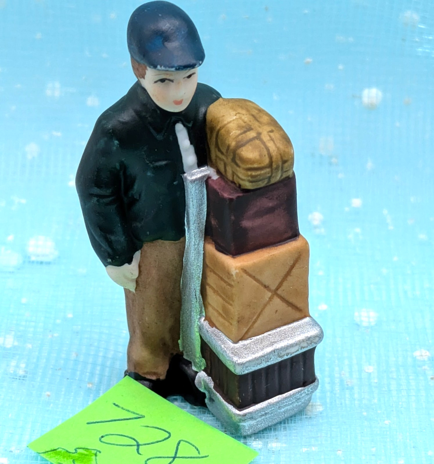 *PAINT LOSS Hershey’s Village baggage luggage porters porcelain LOOSE INV728