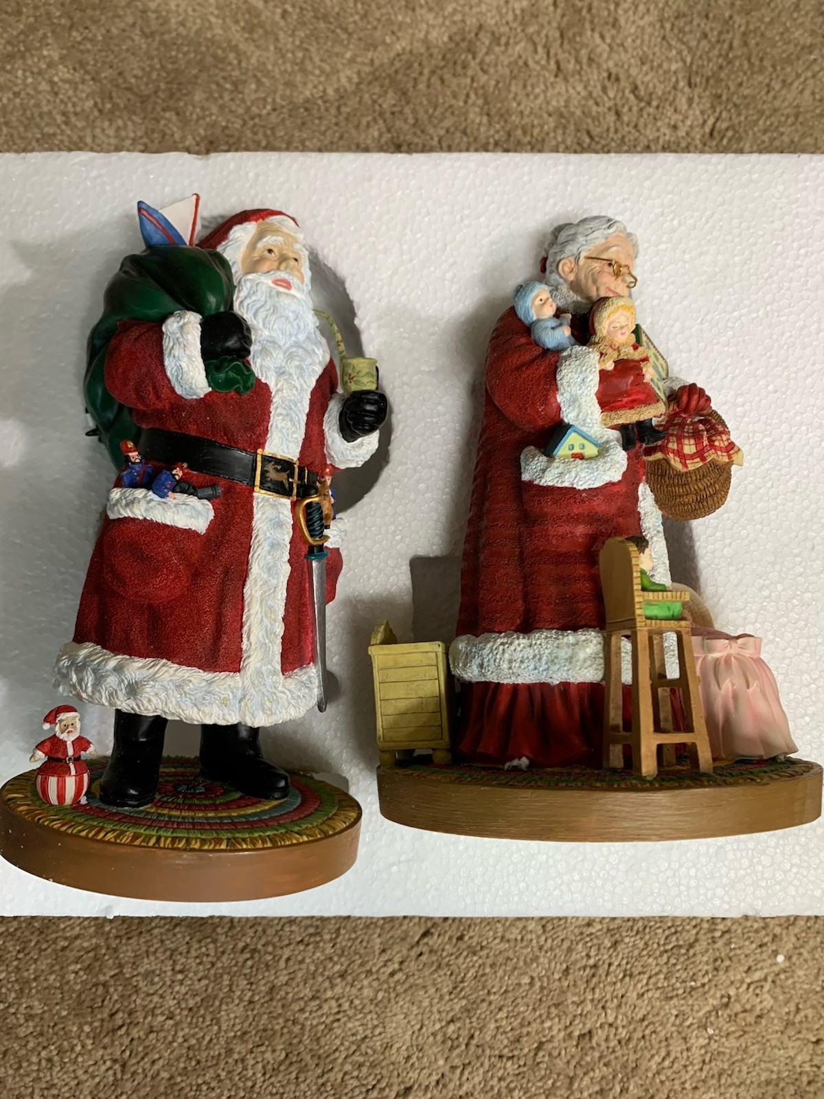 NIB Prizm #10007 Mr. & Mrs. Claus Christmas Display Figures 2002 Prizm Holiday