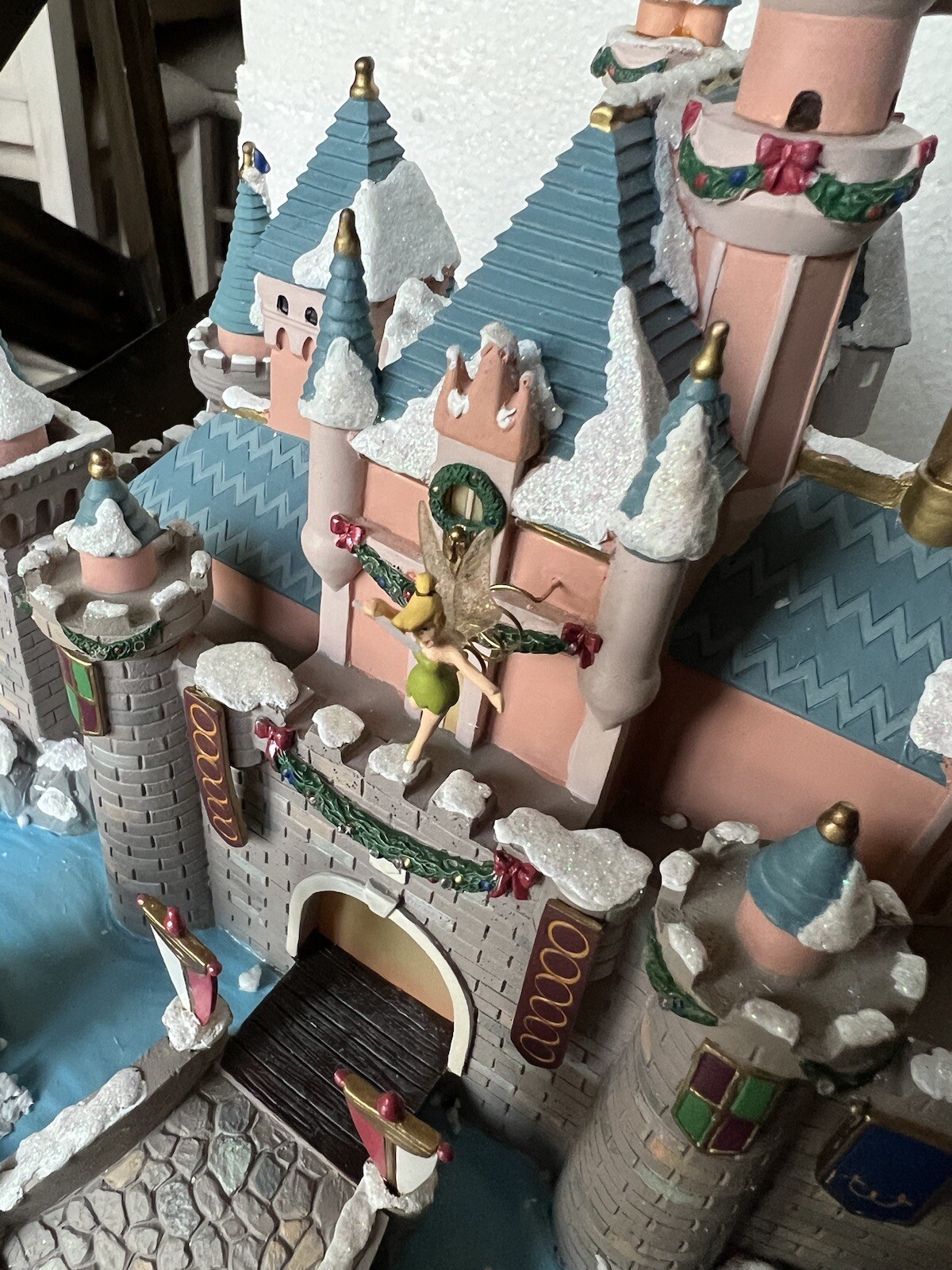 ONE OF A KIND RARE Disney Princess christmas village Castle dept 56