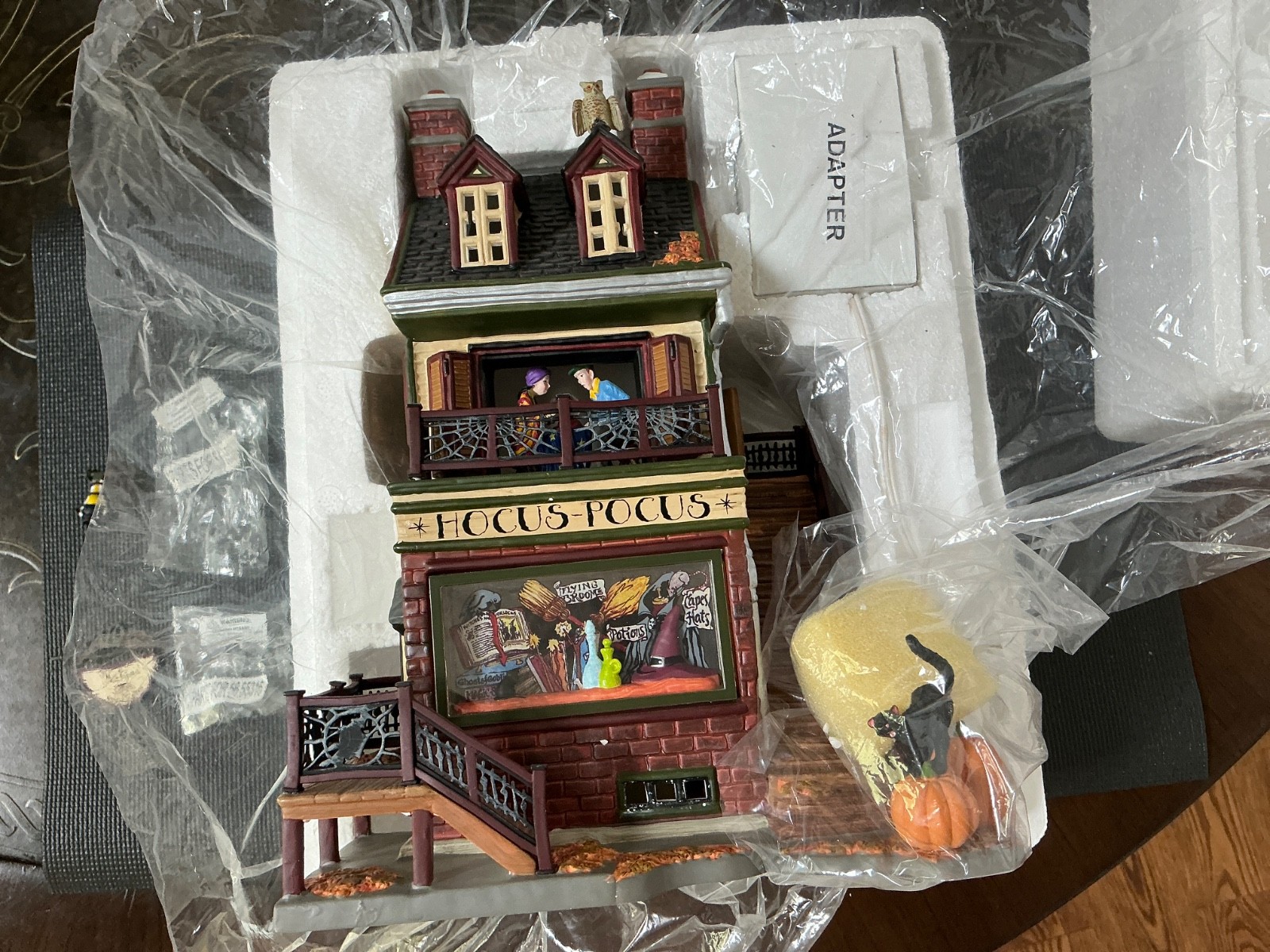 Dept 56 Snow Village Helga’s House Of Fortunes 55316 NEW Halloween House MINT