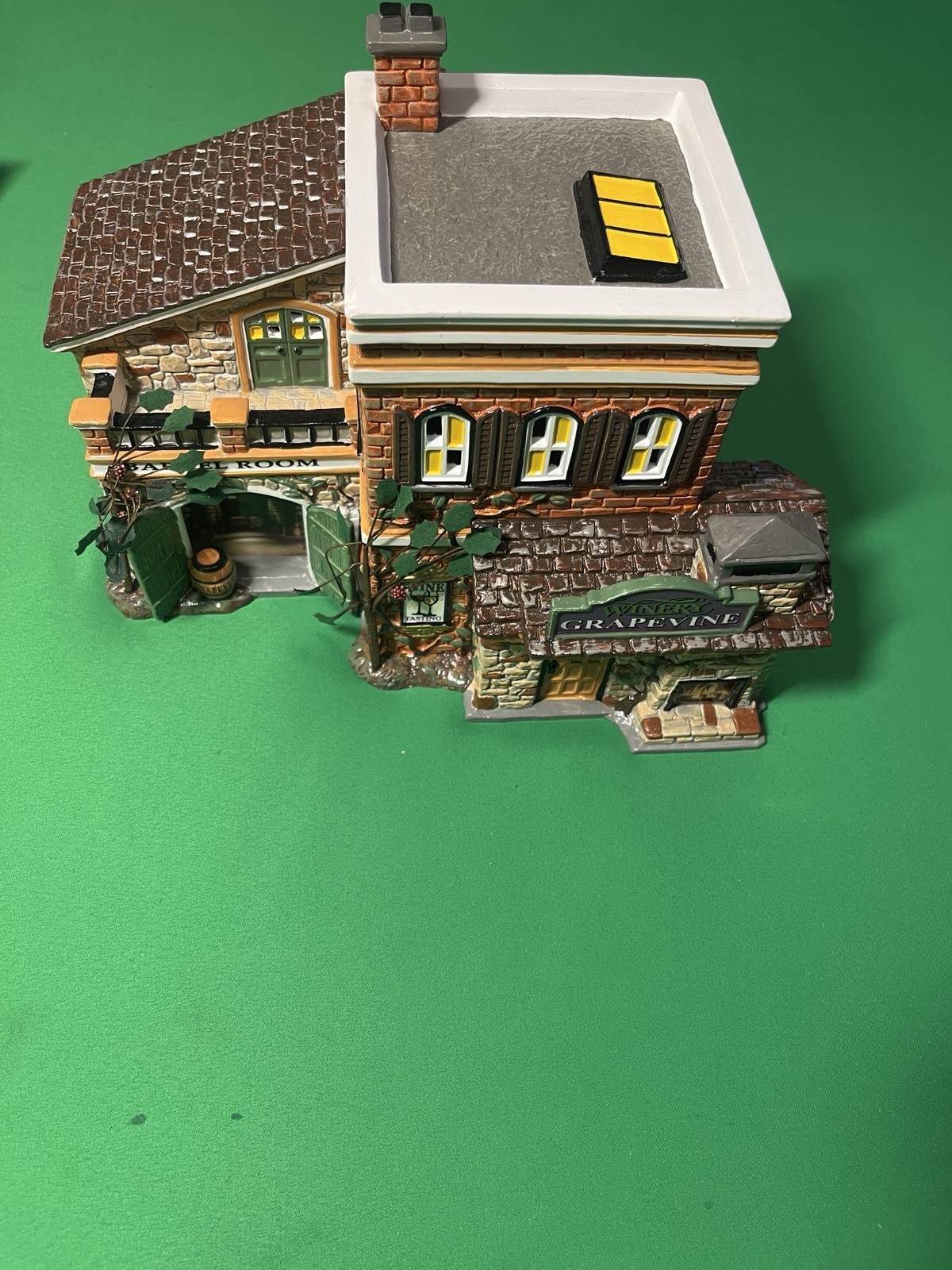 Dept 56 Snow Village GRAPEVINE WINERY #6000635 NRFB 2017 Retired