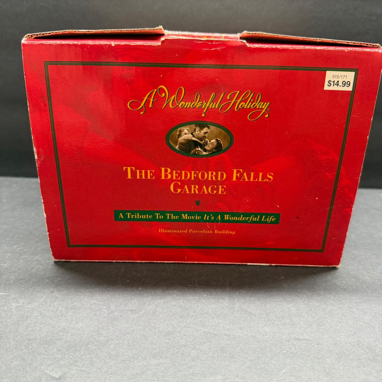 A Wonderful Holiday Bedford Falls Garage Illuminated Porcelain Village 1995 READ