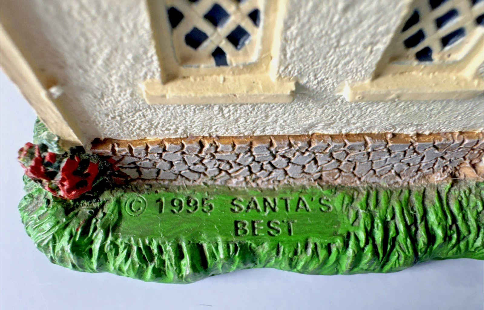 1995 Santa’s Best Water Wheel House Green Roof Christmas Village 4.25″