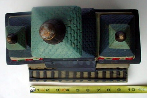 Winter Valley Villages Porcelain Train Station Christmas Lighted House Vintage