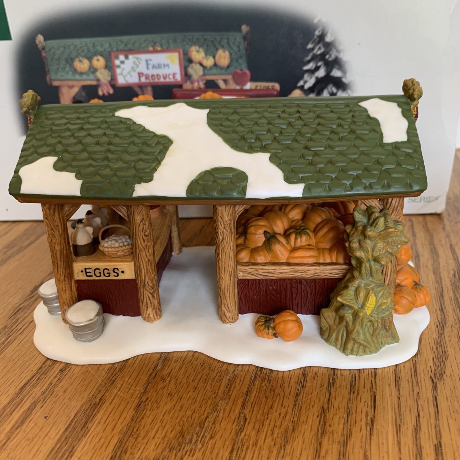Dept 56 NEW ENGLAND VILLAGE 1998 Farmer’s Market (Set of 2) #56637 NEW in Box!