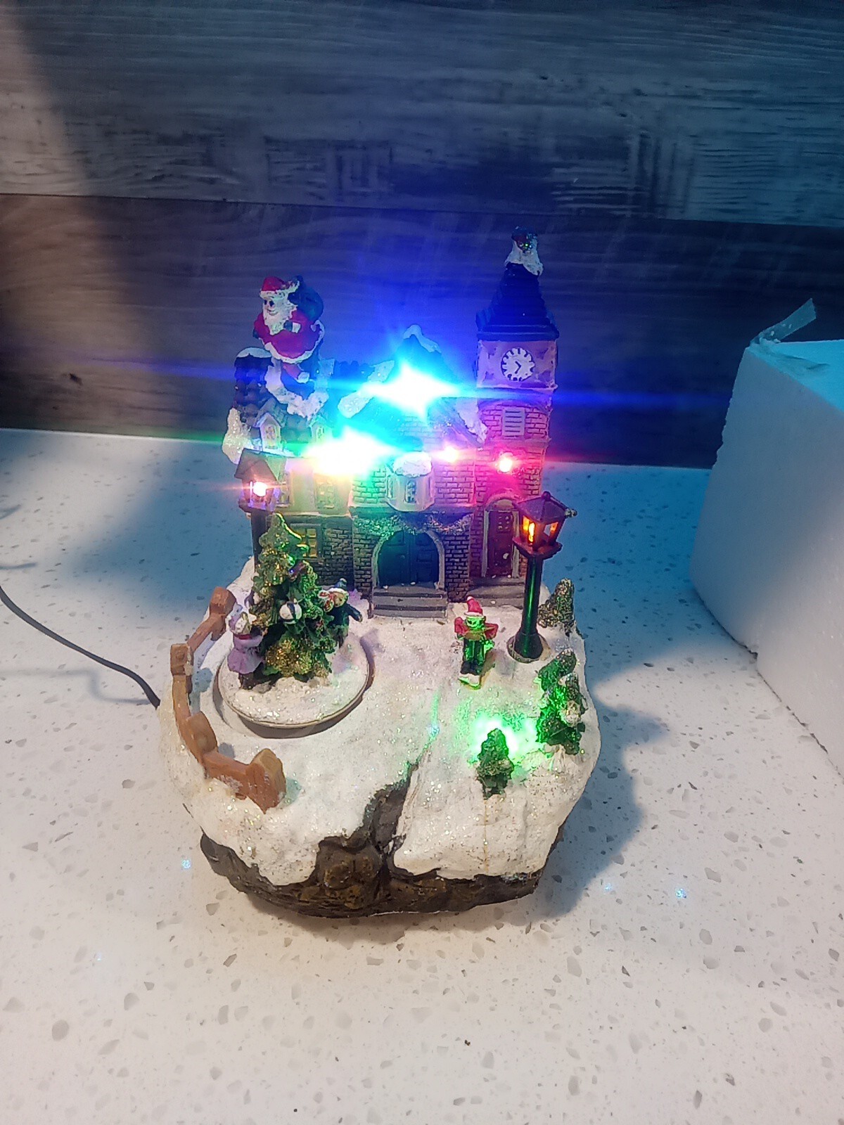Puleo LED Resin House Christmas with Rotating Christmas Tree 5.5×5.5×7.4″H RARE