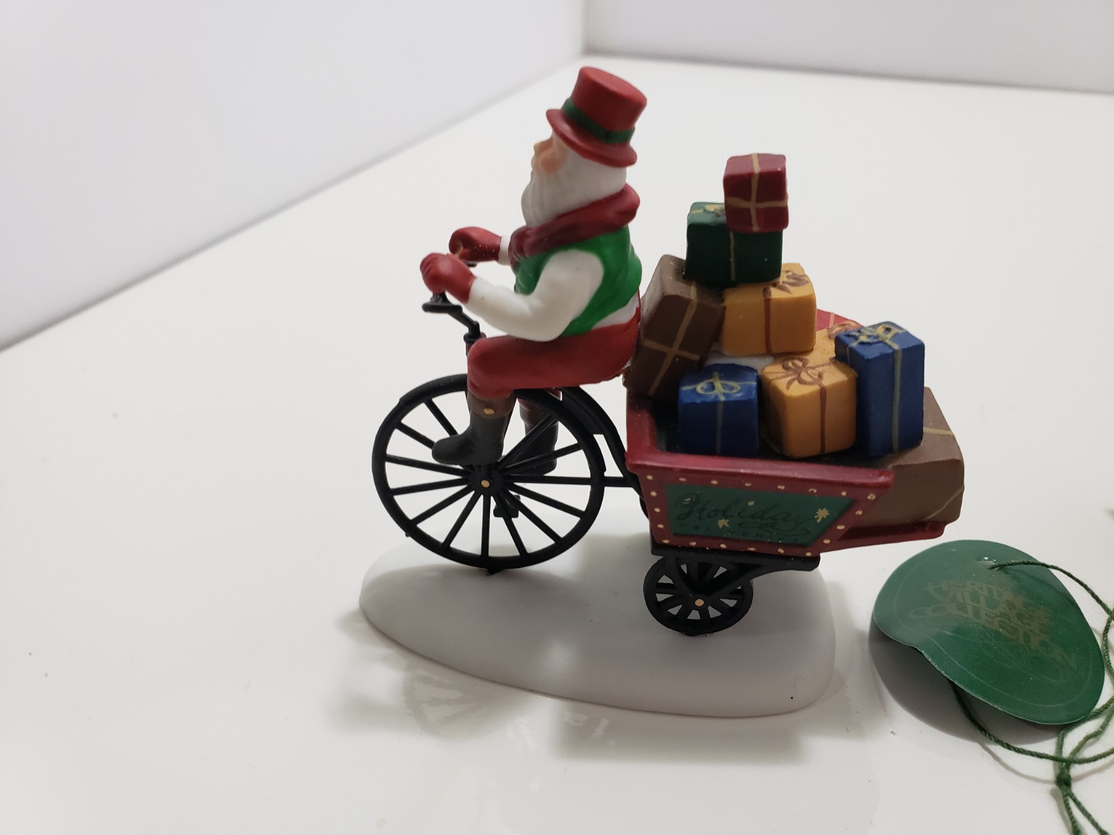Dept 56 North Pole Series Early Rising Elves 56369 & Holiday Delivery 56371 Nice