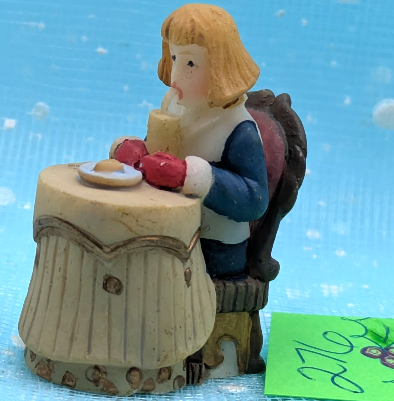 Hershey’s Holiday Village Sipping Cocoa girl Christmas figurine NO BOX INV276