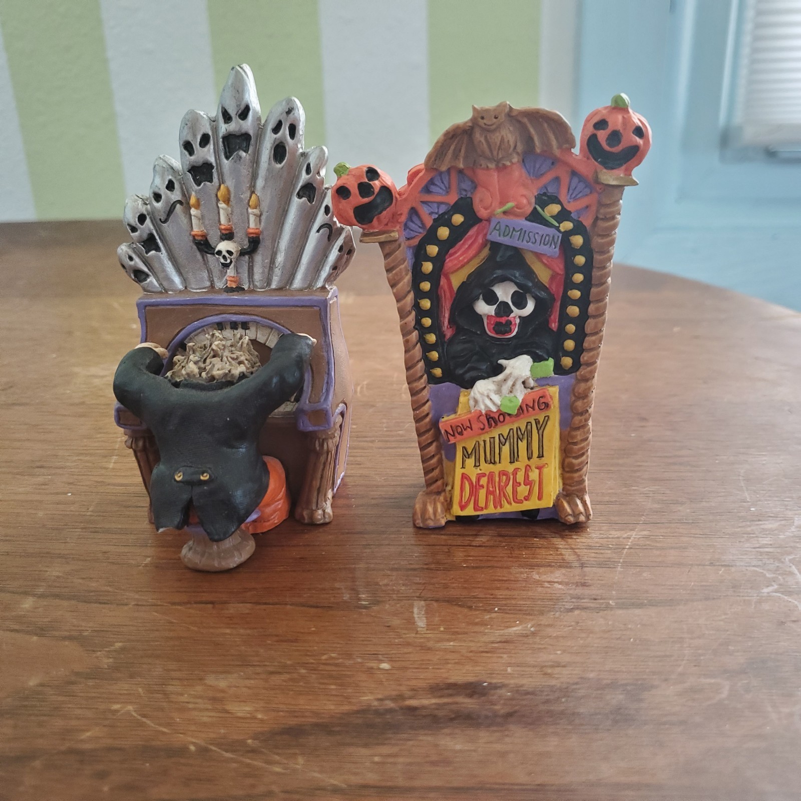 Halloween Midwest Import Of Cannon Falls, Dept 56, And Other Figures (Lot Of 21)