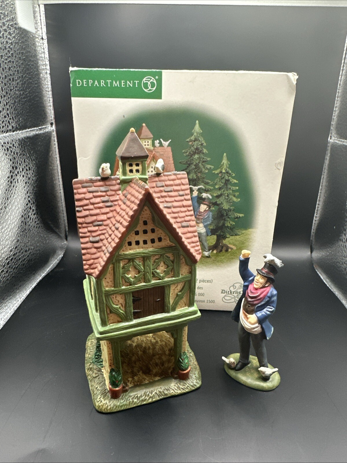 Dept 56 Dickens Village Hedgerow Dovecote #58524 2000 *2 Missing Birds