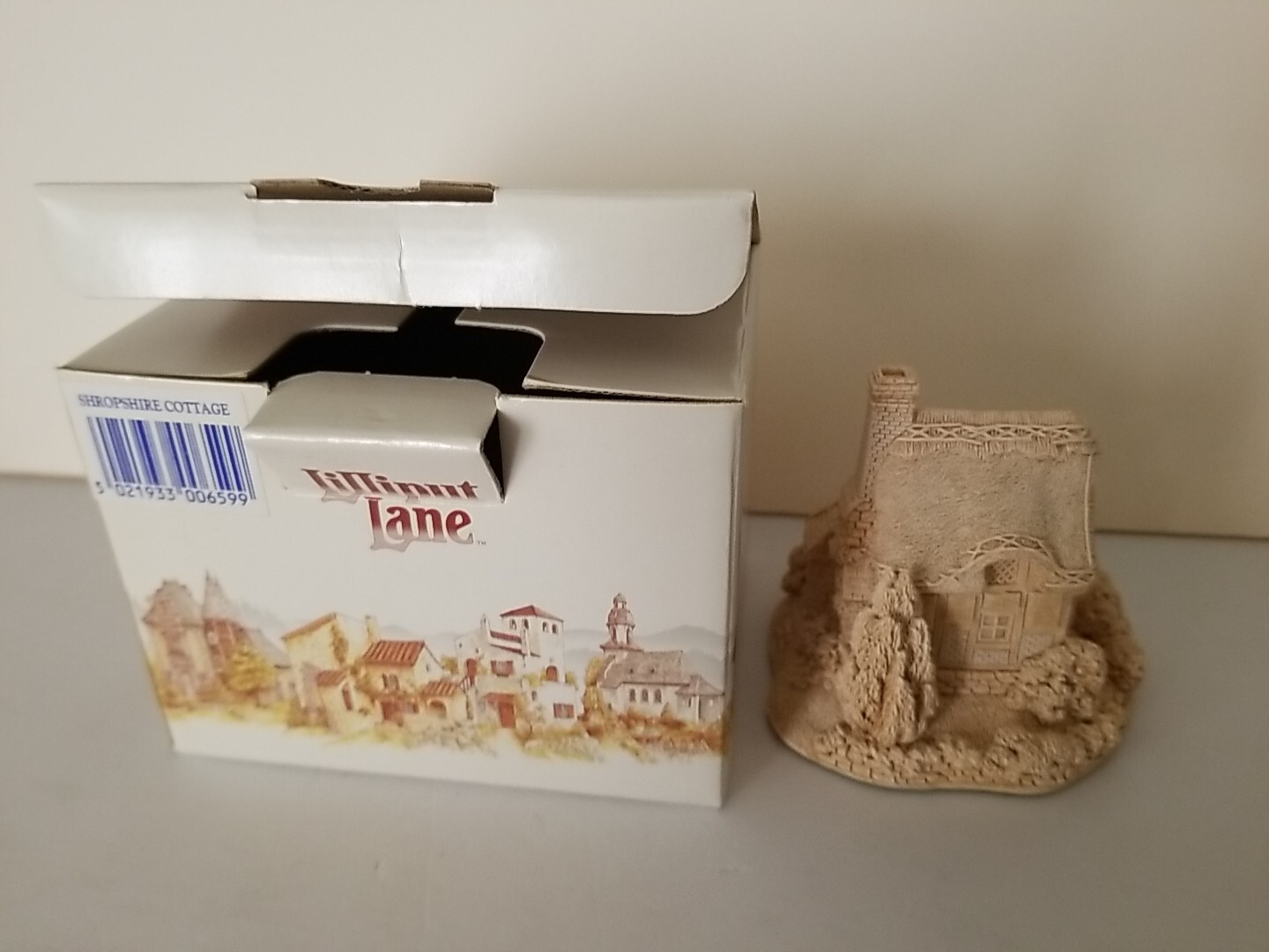 Lilliput Lane Shropshire cottage Unpainted 1994