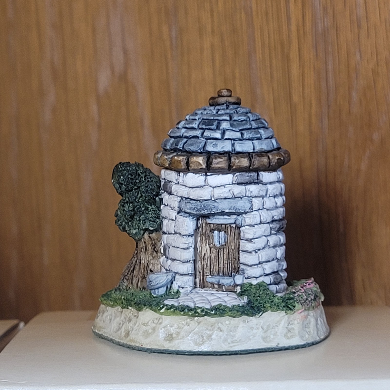 David Winter Cameos 1991 The Privy & One Man Jail Vintage Retired Miniatures