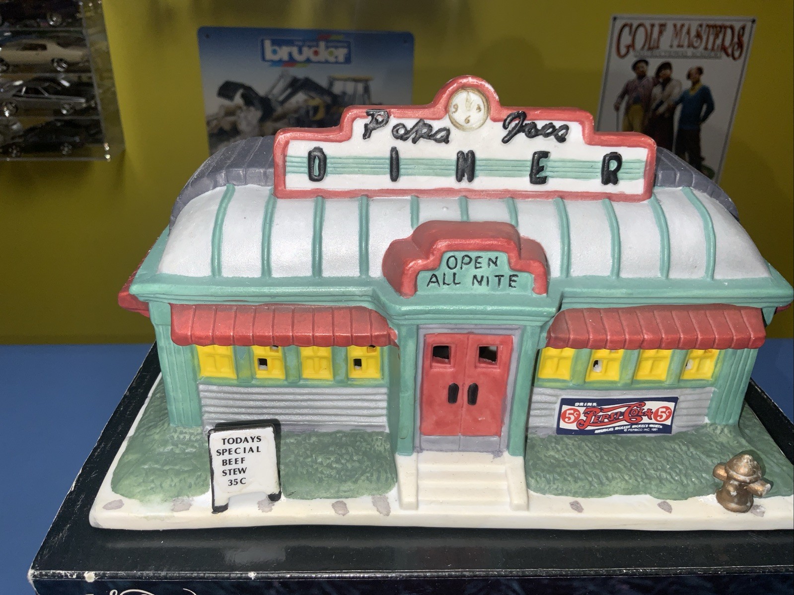 Vintage First Edition Santa’s Best Spirit Of America Papa Joes