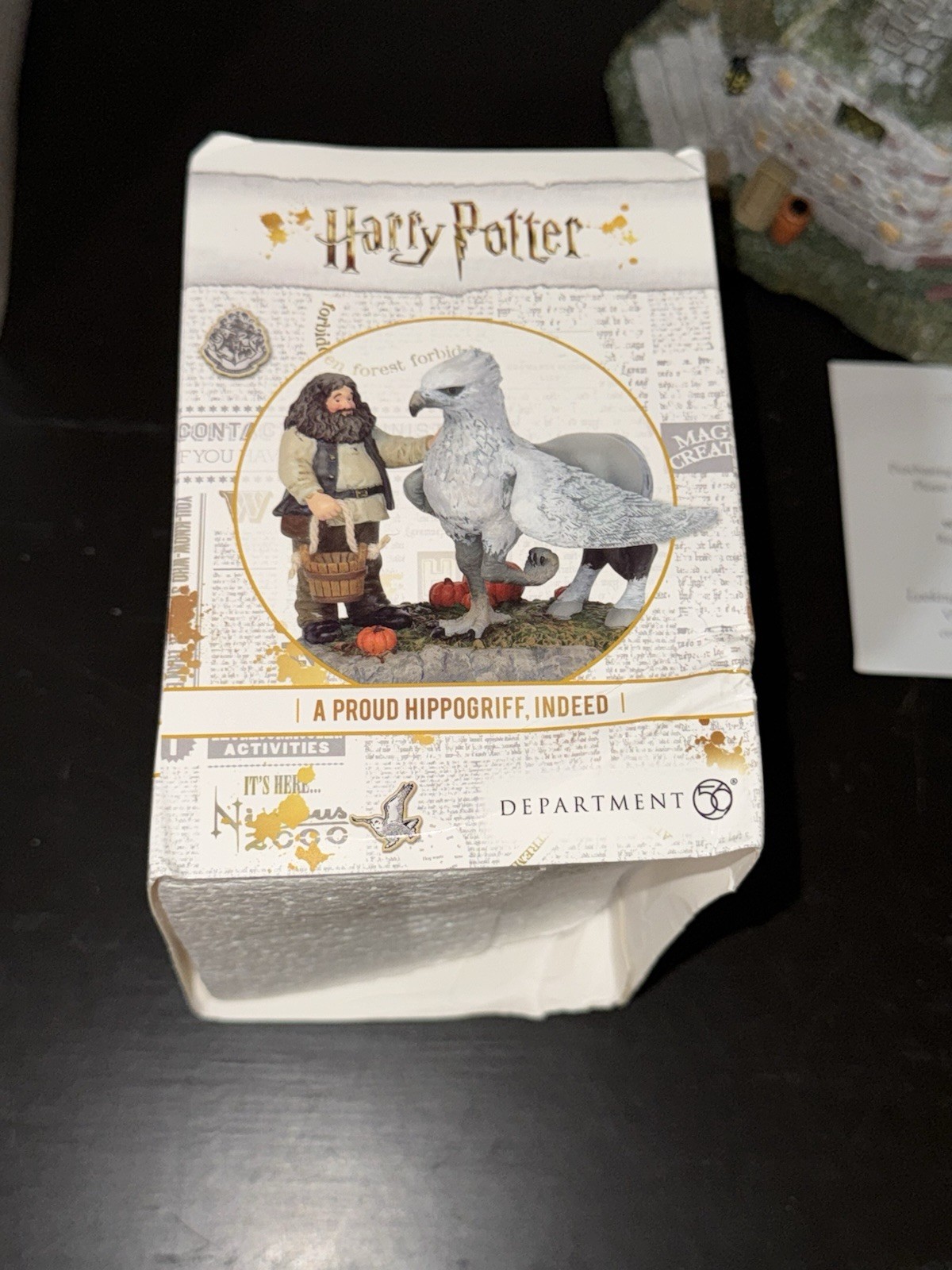 Harry Potter Village Department 56 Hagrid’s Hut & Buckbeak Figure-Retired & Rare