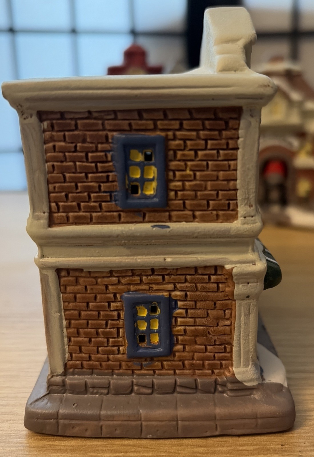 Holiday Time 5 mini (4”) Light up Houses