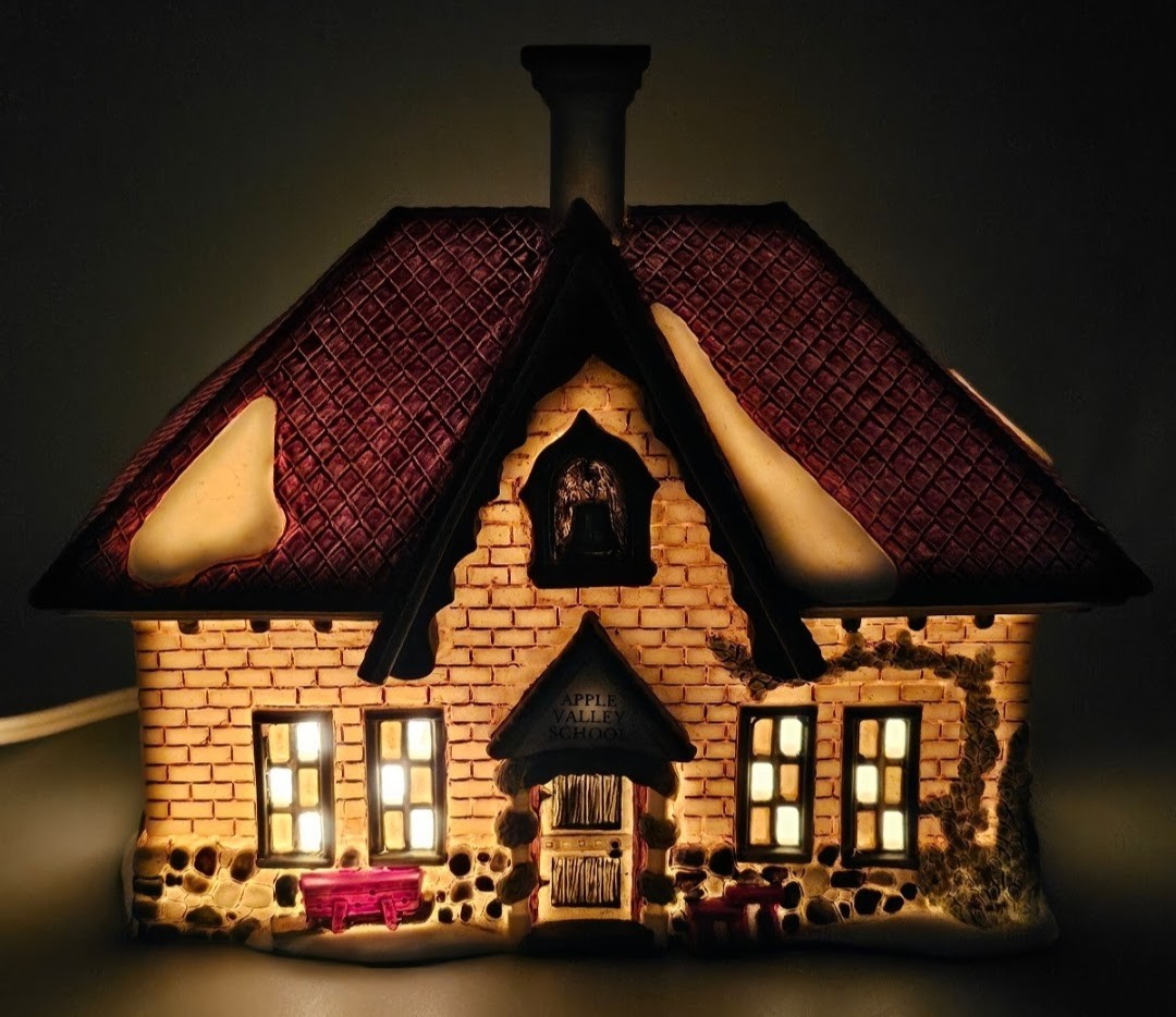 Department 56 “Apple Valley School”