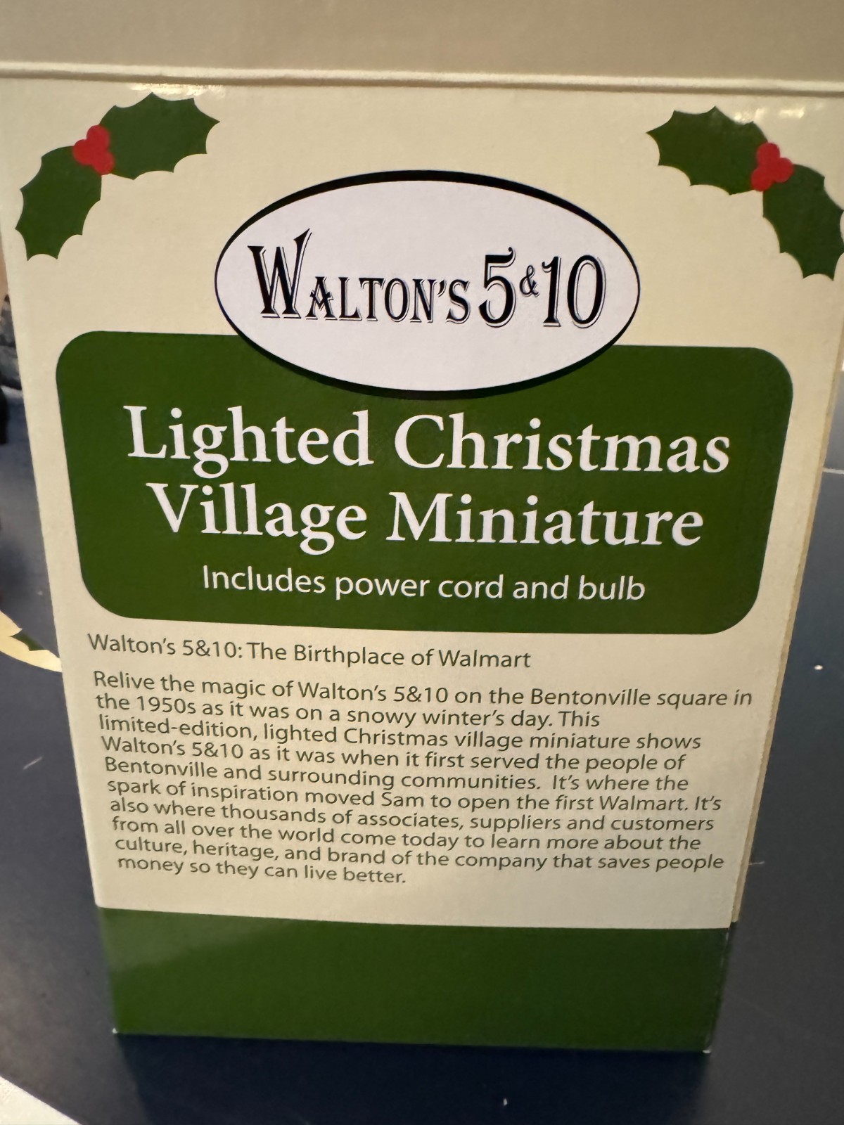 Holiday Time “Walton’s 5-10 STORE” Christmas Village 2005 Retro Collection