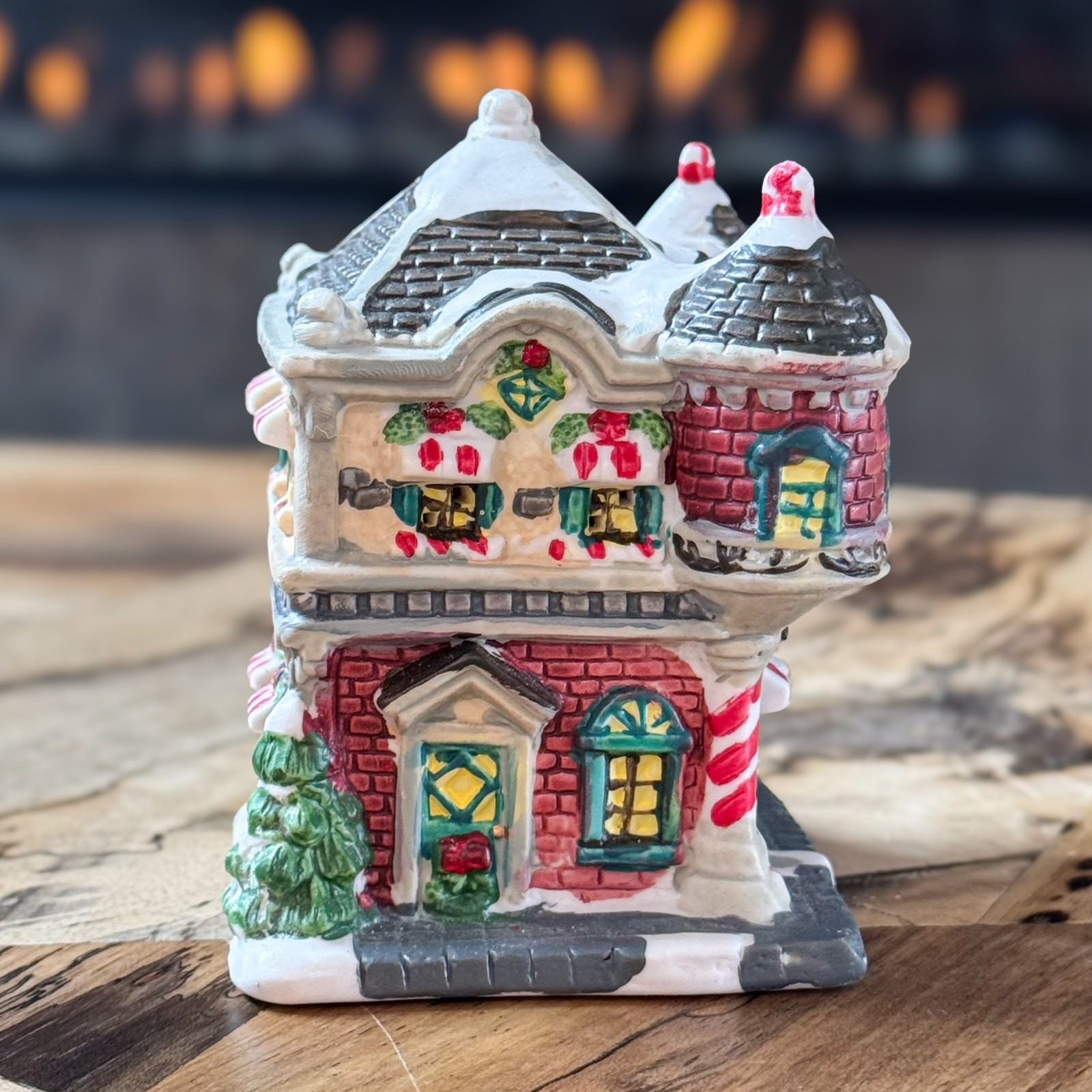 2004 Victorian Series “CANDY SHOP” Porcelain Christmas Village Shop Holiday