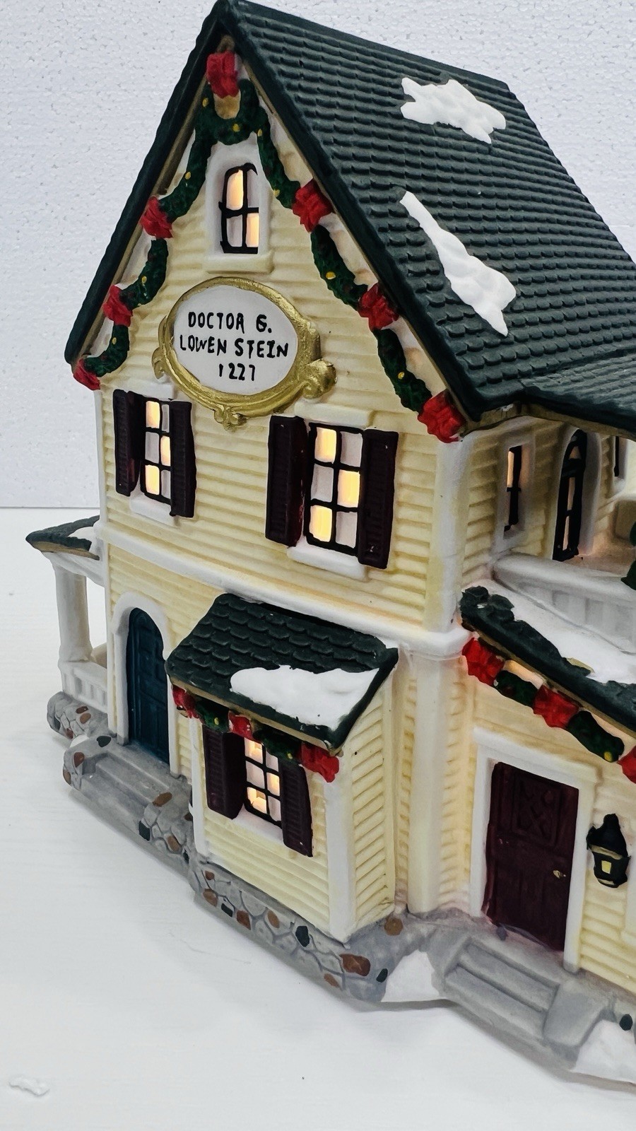 Copperfield Keepsake “Doctor G. Lowenstein ” Porcelain Lighted House Excellent !