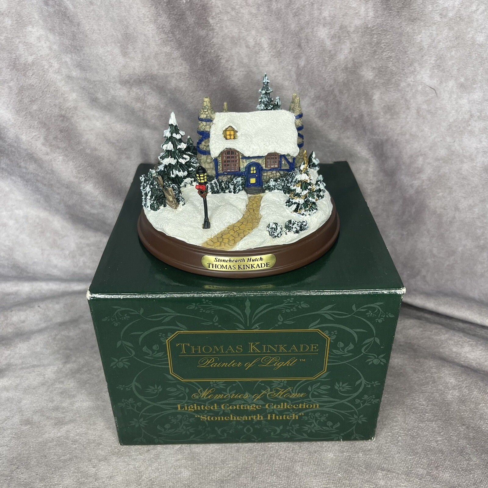 Thomas Kinkade Stonehearth Hutch Light up Christmas Village Cottage Teleflora