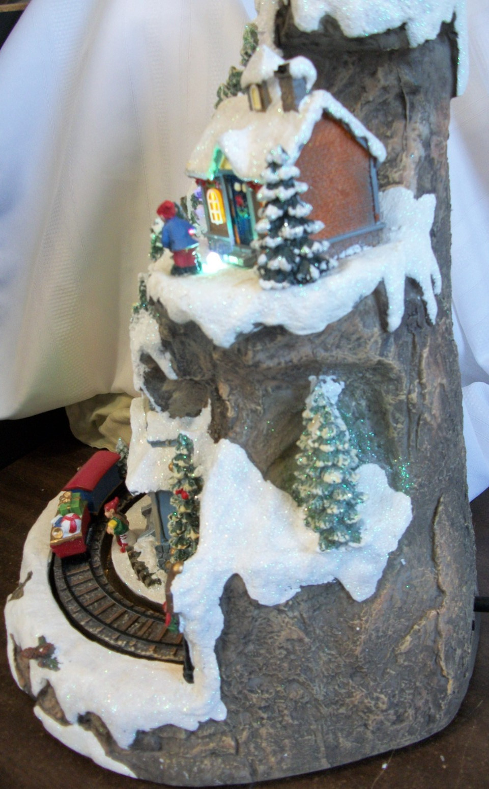 Holiday Living Christmas Santa Village Train Animated Music Lights 18″ Train