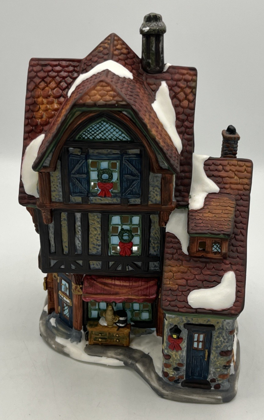 Grandeur Noel Antique Shop Only 39 Piece Victorian Village Replacement Christmas