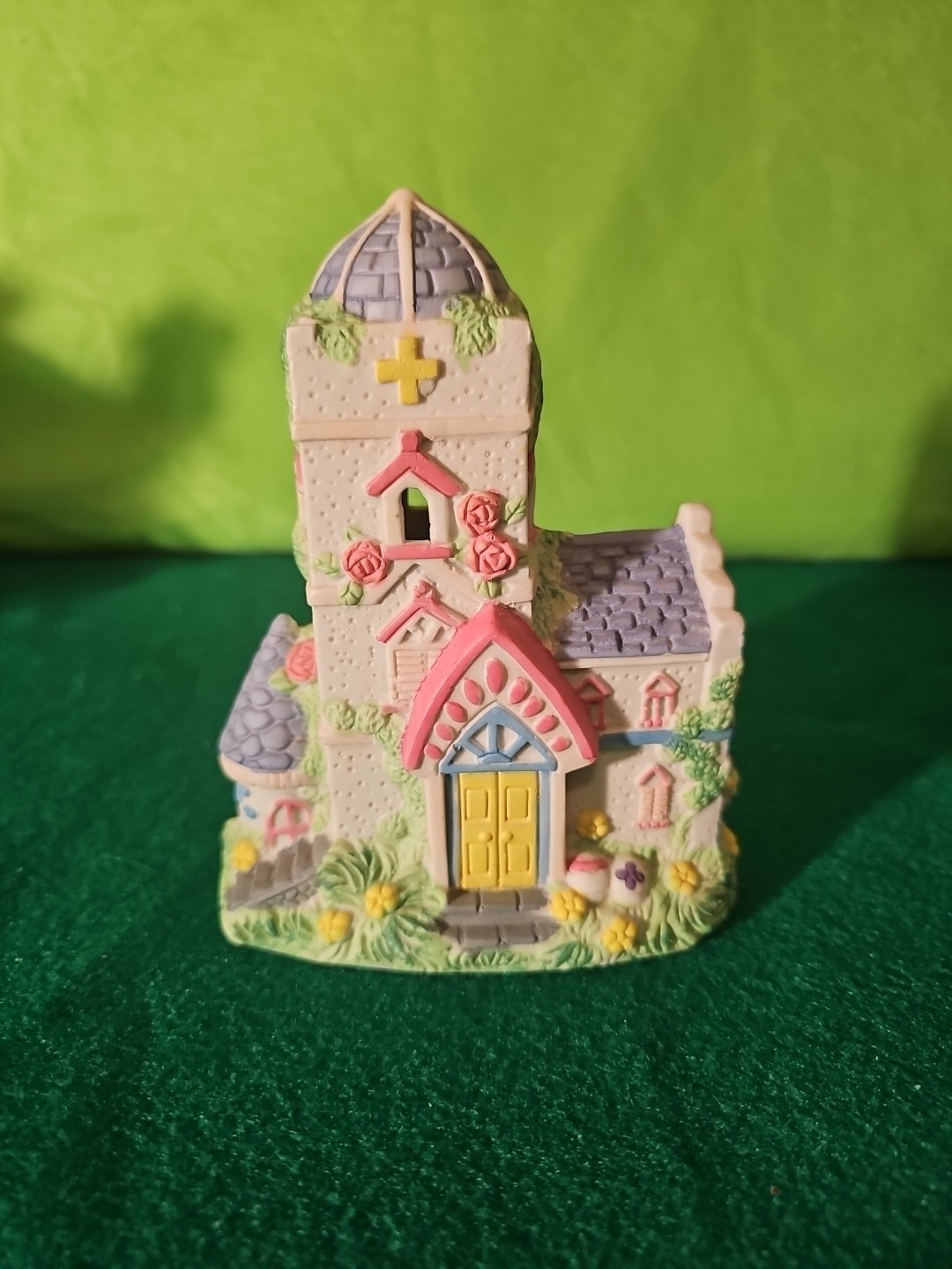 Vintage Lot Of 4 Easter Village Houses.