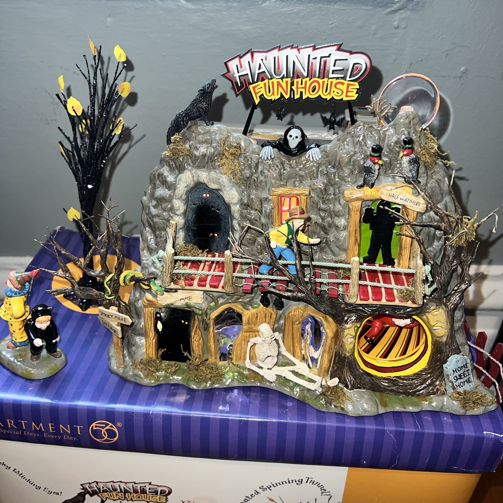 Dept 56 Halloween Haunted Village Fun House Lighted 55094 Snow Carnival Fall 3pc
