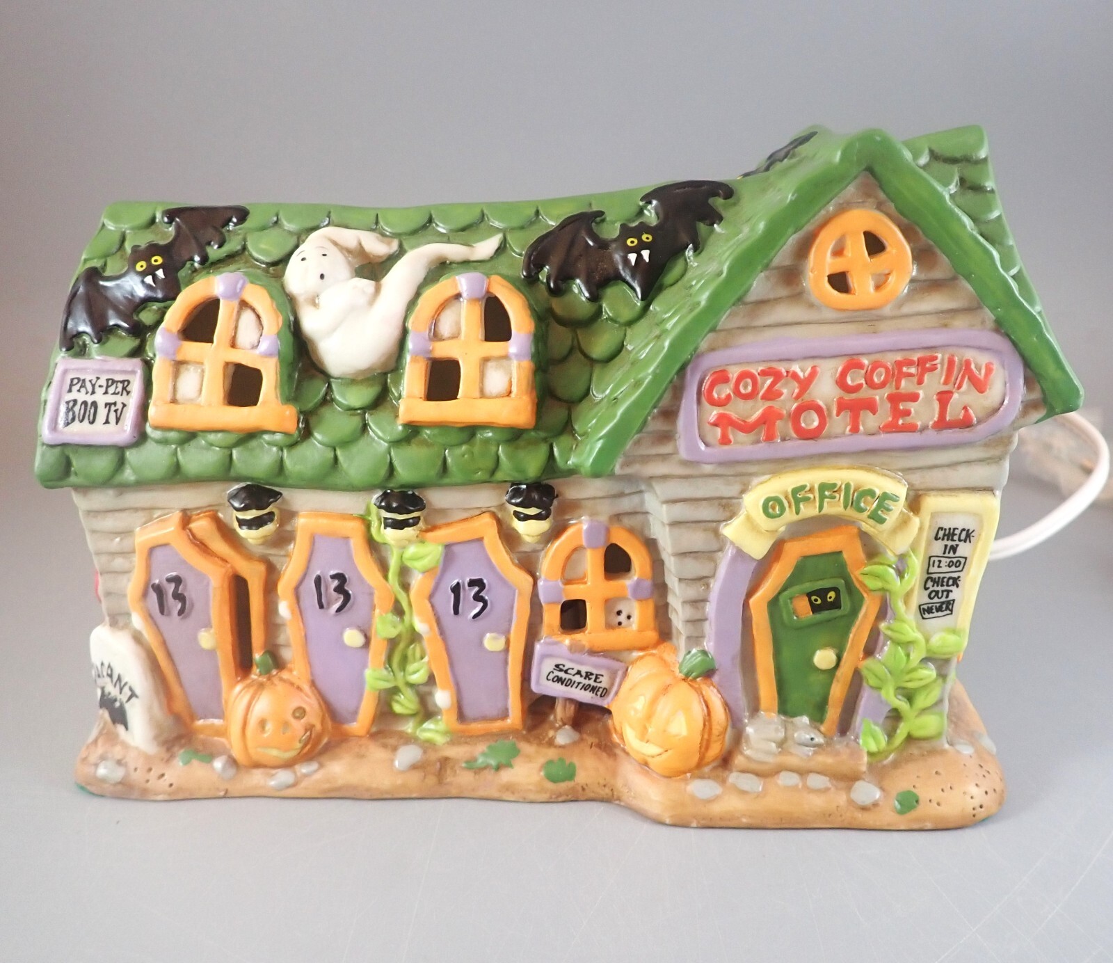 Creepy Hollow Cozy Coffin Motel Halloween New in Box Midwest Cannon Falls