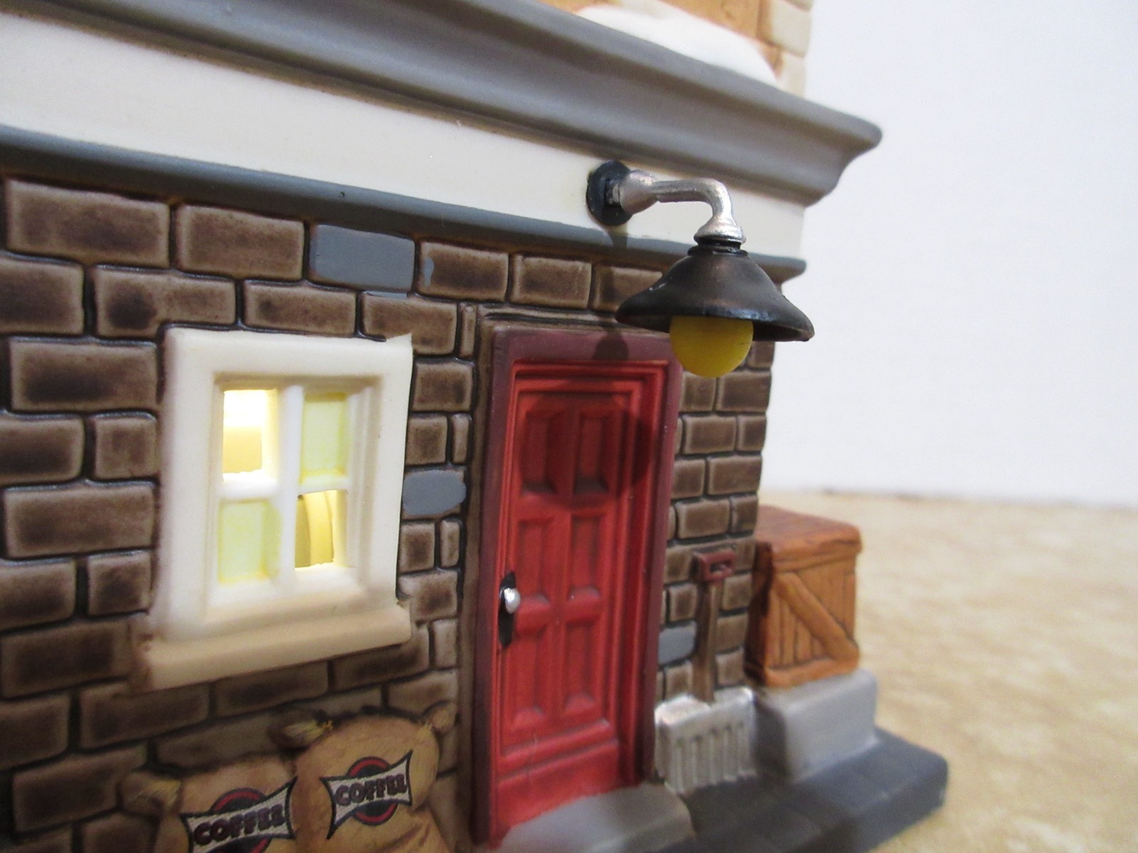 Dept. 56 Christmas In The City Cafe Tazio Anywhere Lighting Read Coffee House