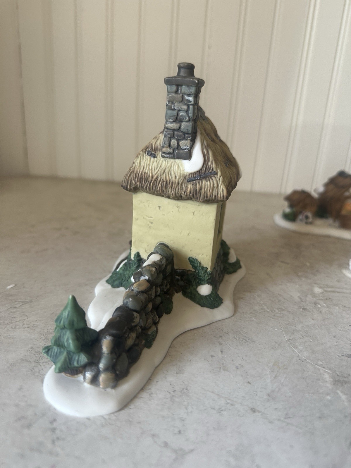 O’Well Christmas Village Accessories People Pond Farm Animals Figurines Med & Lg