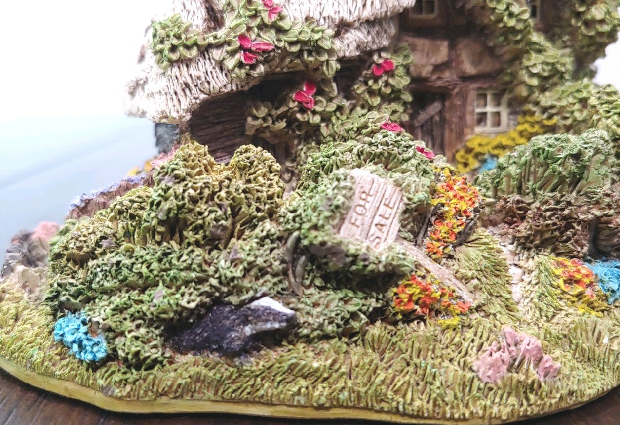 Lilliput Lane Forget Me Not Cottage Excellent Condition No Box