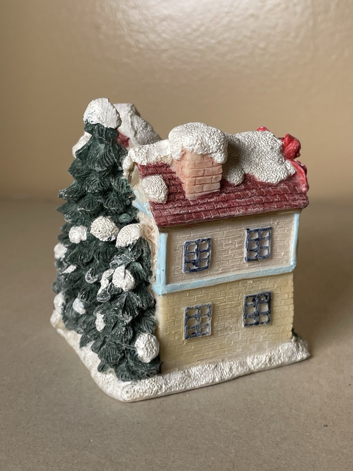 K’s COLLECTION CERAMIC CHRISTMAS HOUSES BUILDINGS – LOT OF 4