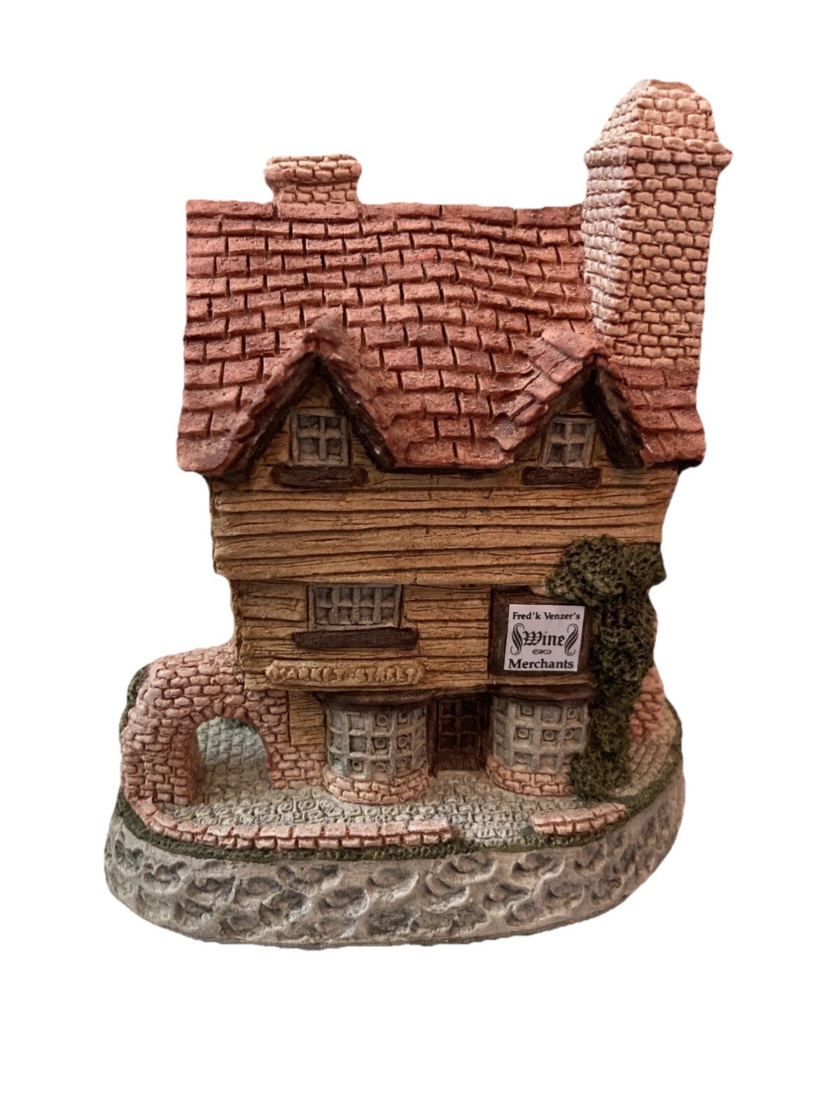 David Winter Cottage “Wine Merchant” 1980 Original Box & Certificate Vintage
