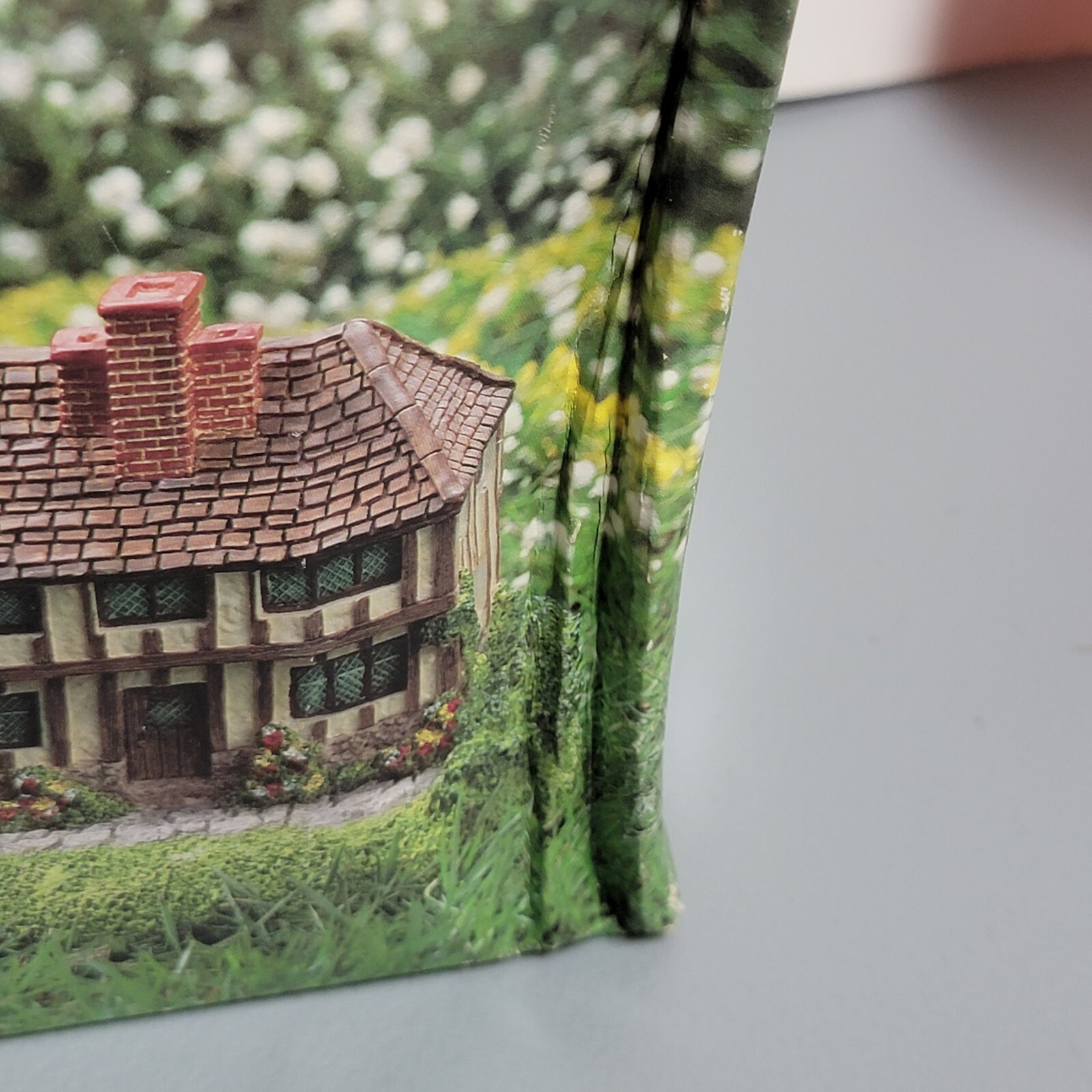 Vintage 1994 Olde England’s Classic Cottages Resin Figurine Tudor Hall 4″