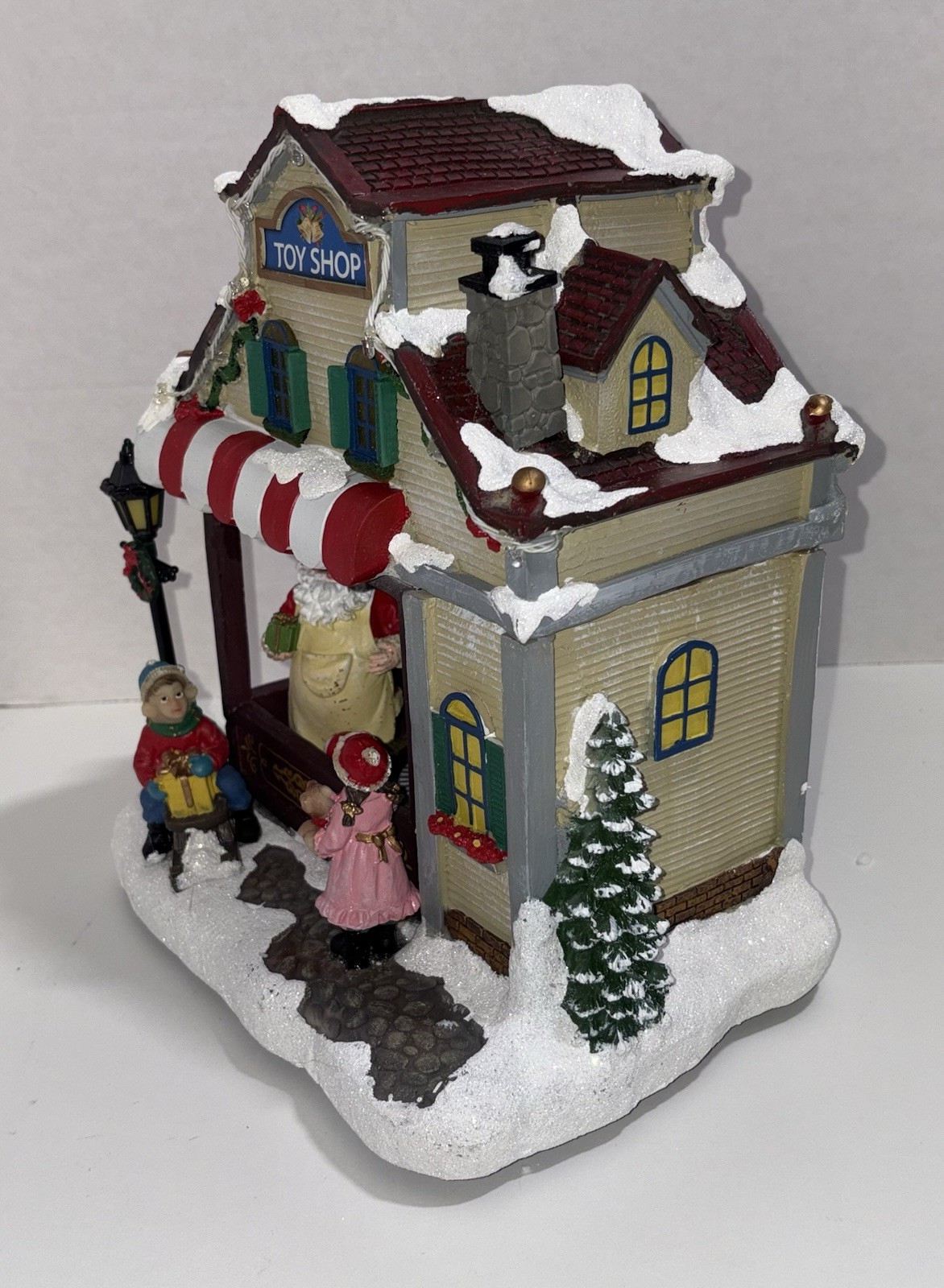 Moments in Time Christmas Village Toy Shop Lights Music Animated *VIDEO*