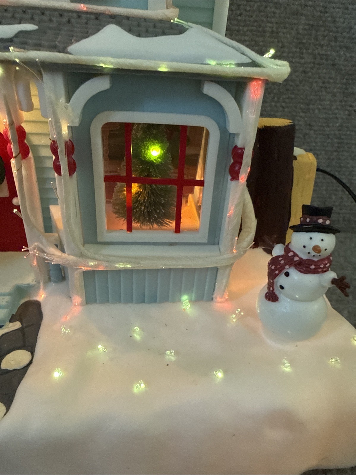 Avon Holiday Splendor Fiber Optic Light Up Christmas House Tested Missing Tree