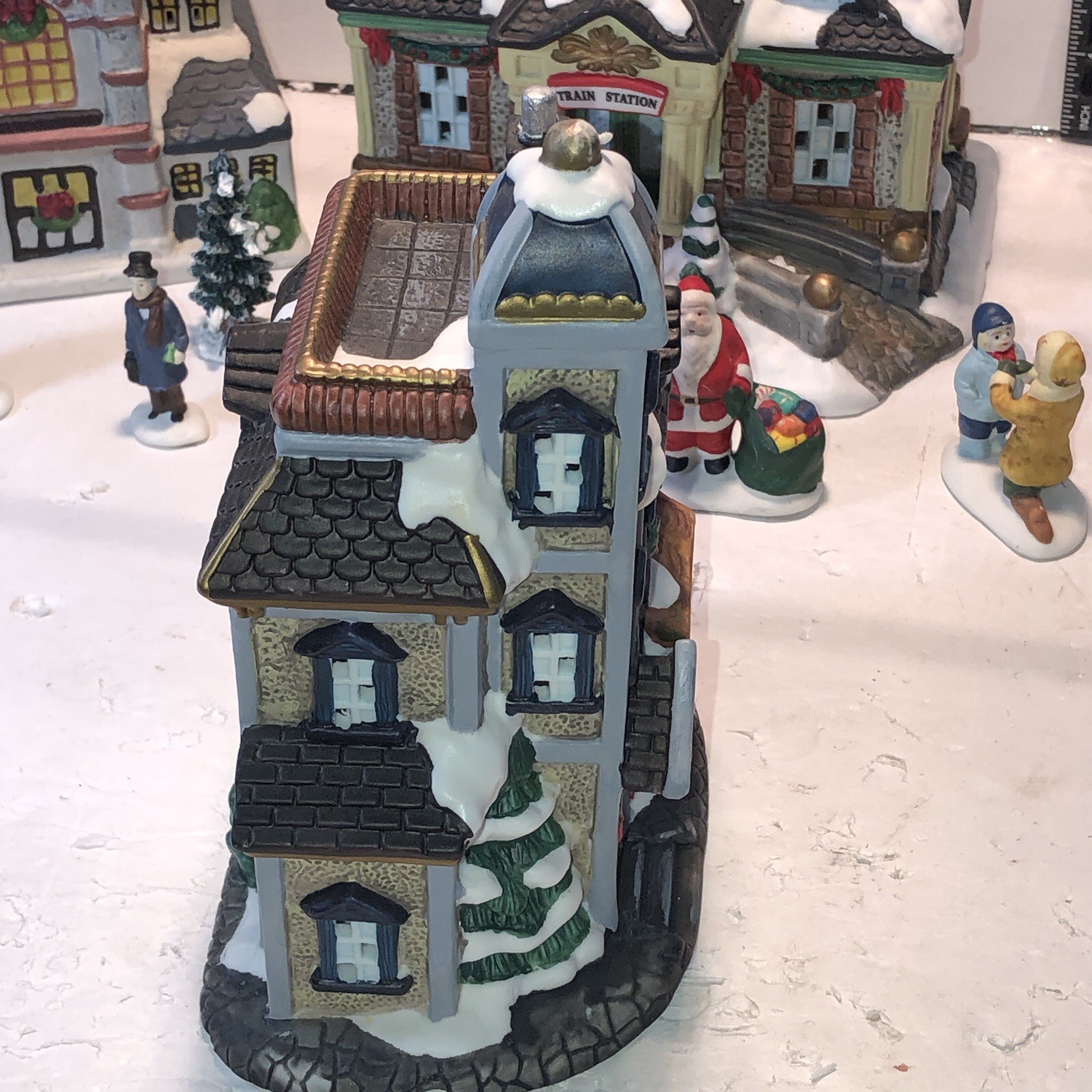 Galleria Hand Painted 20 Pc. Porcelain Christmas Village Box 2 Pc. are missing