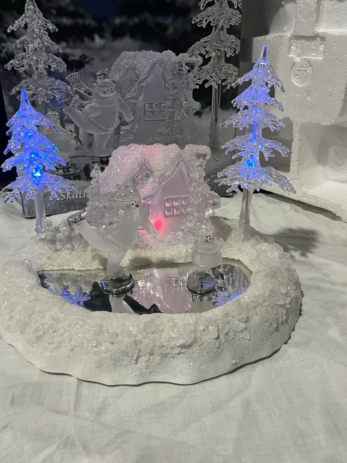 Heritage Mint Holiday Ice Sculptures Skating Snowman Color-Changing