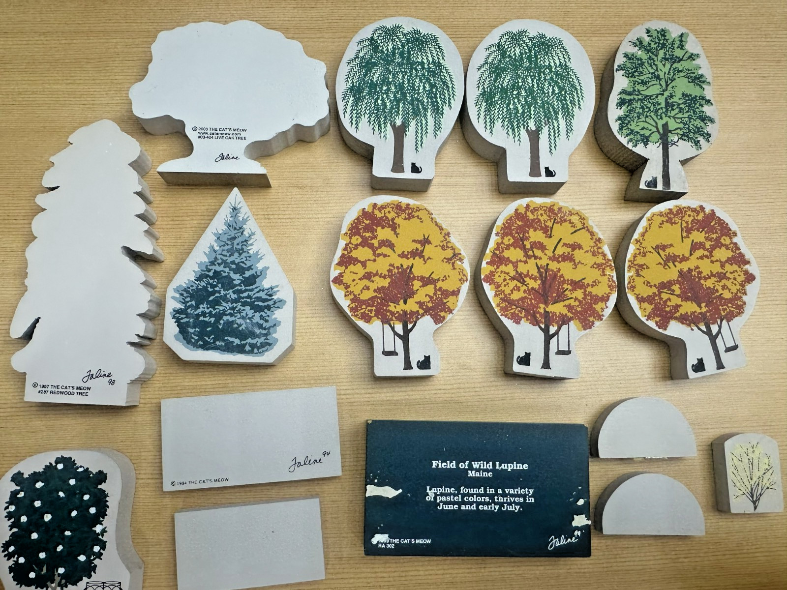 The Cat’s Meow Village Trees Bushes Lot of 16 Wood Shelf Sitters