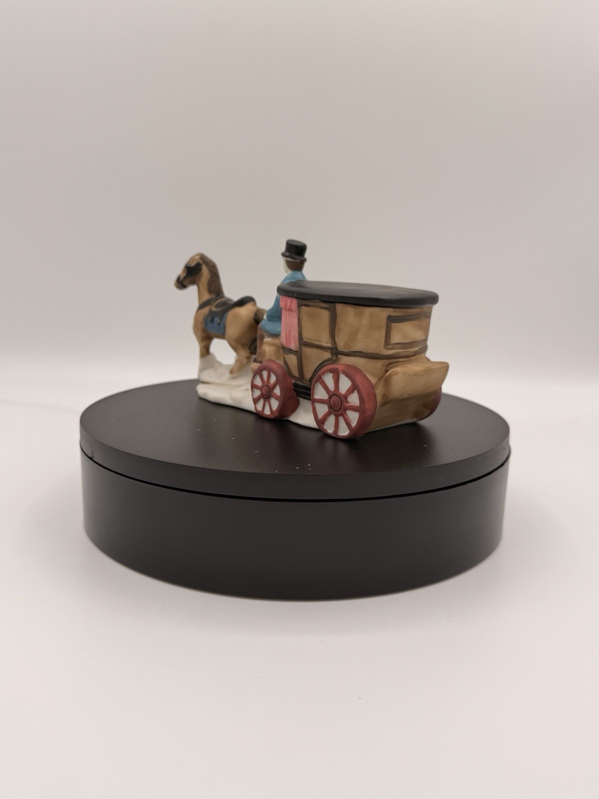 Christmas Snowy Village – Horse drawn Carriage – Ceramic, 6.5”x2”x3.25” – B35