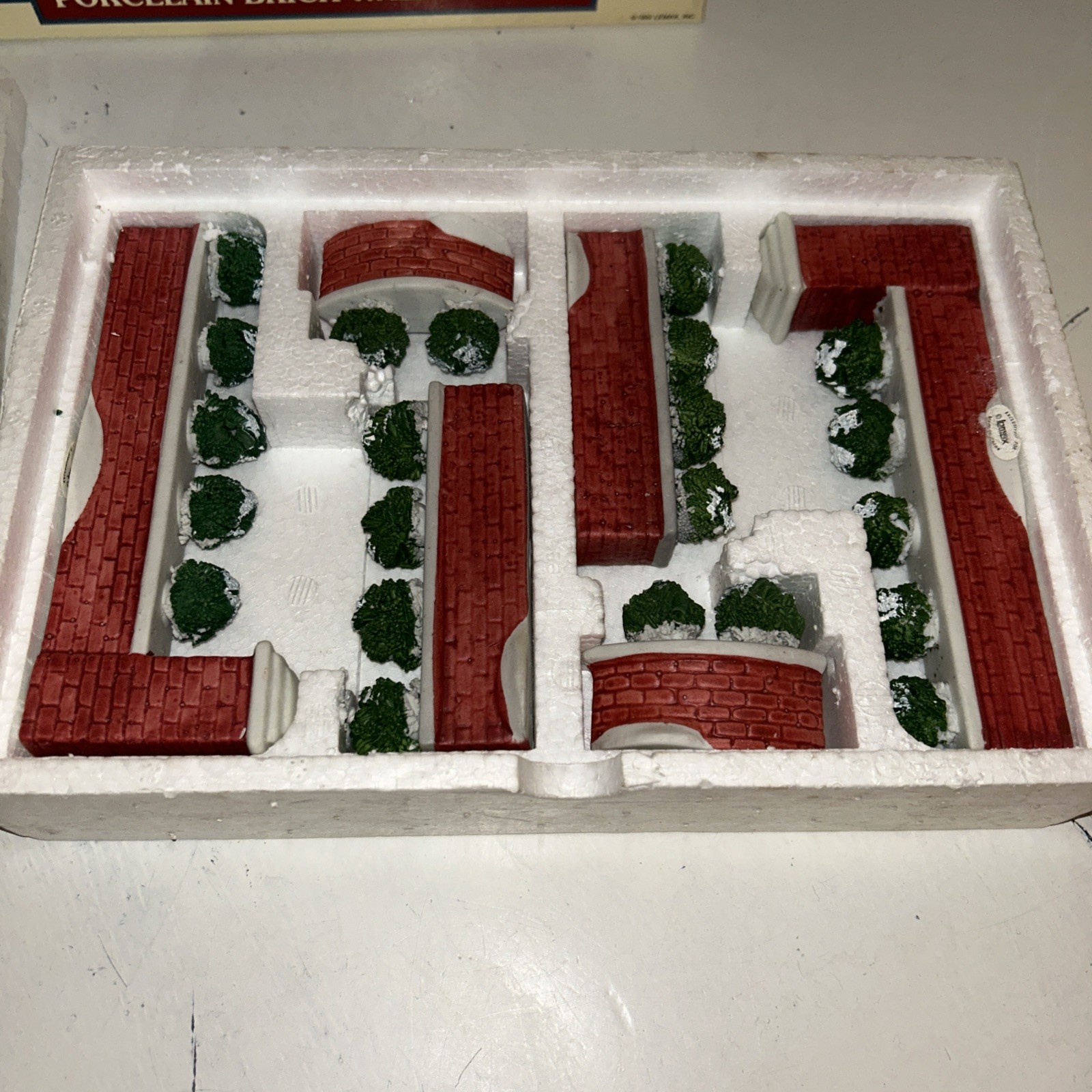 Lemax Dickensvale Collectibles Porcelain Brick Wall 6pcs 1992 Christmas NIB