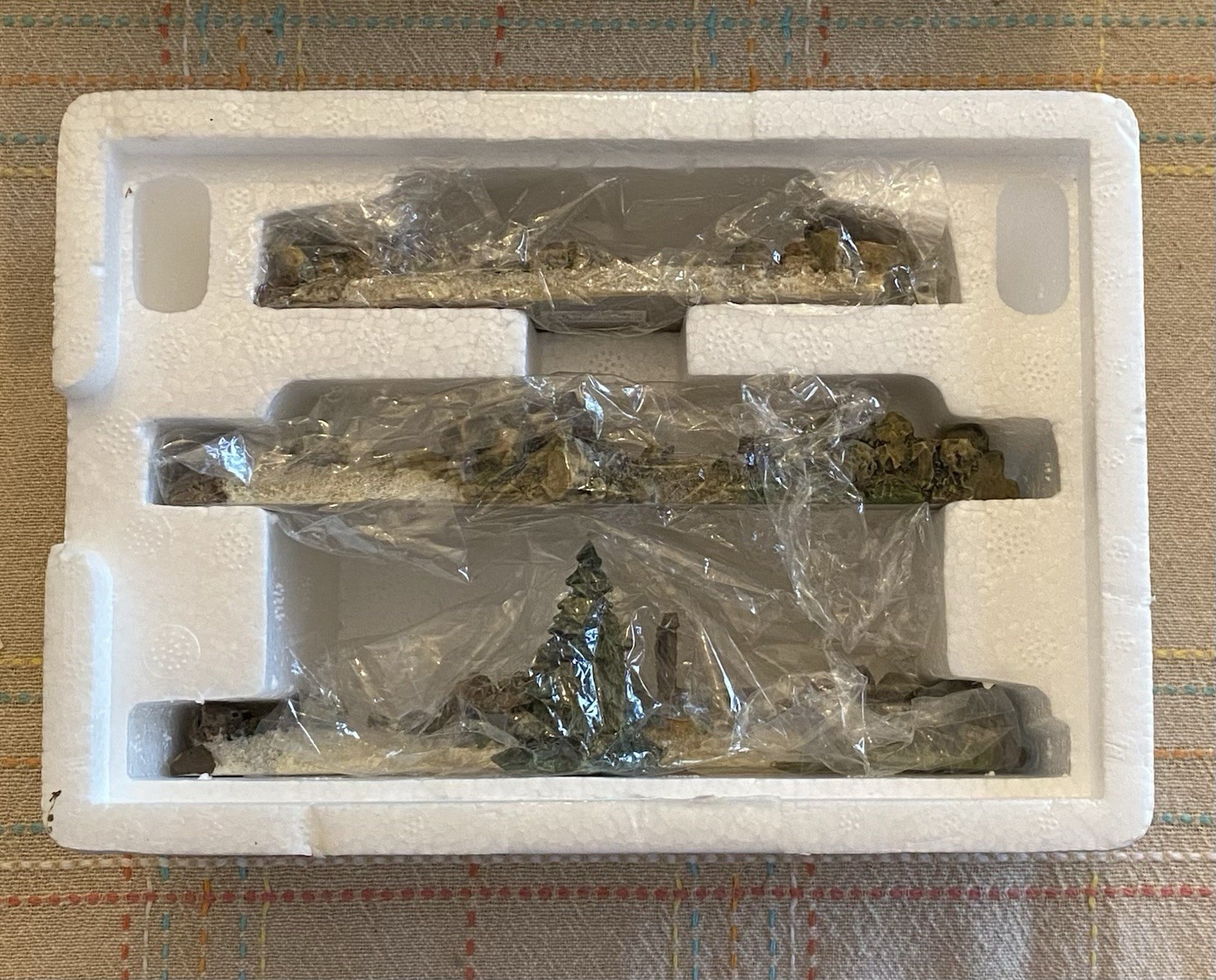 Department 56 Season’s Bay Village Lot Of 3 – Sandy Beach, Beach Front,