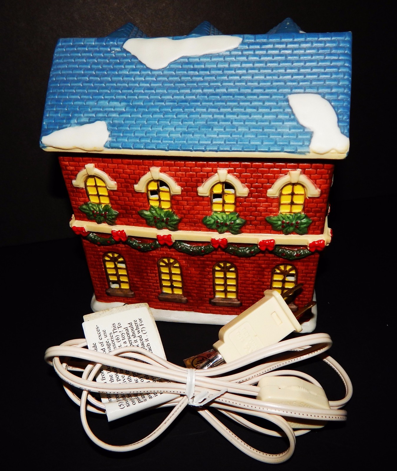 Grandeur Noel Porcelain Christmas Hand Painted Night Light Holiday Manor House
